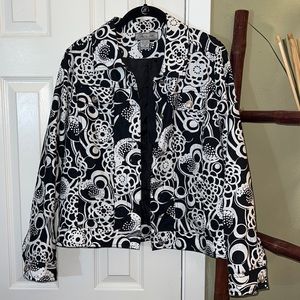 Vtg Birch Hill jacket 100 % linen Black and white floral pattern jacket boho